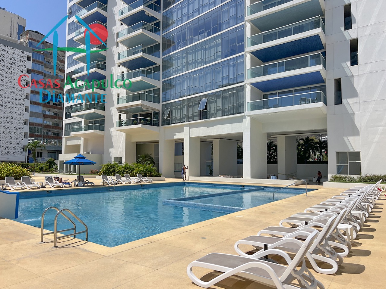 Acqualina Skylife - Alberca 2